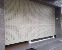 Cửa cuốn tấm liền là gì? Lắp đặt cửa cuốn tấm liền ở đâu?