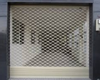 Cửa cuốn lưới mắt võng – Giải pháp an toàn và hiện đại cho mặt tiền