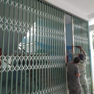 Công trình cửa kéo không lá Quận 9